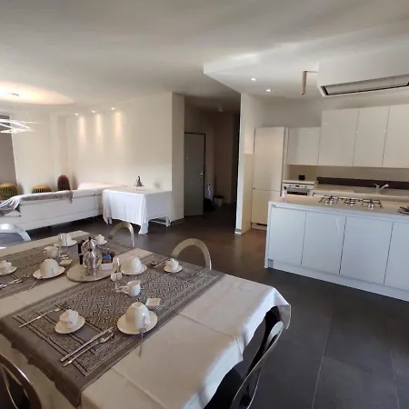 Bed and Breakfast Elegant House Paganica