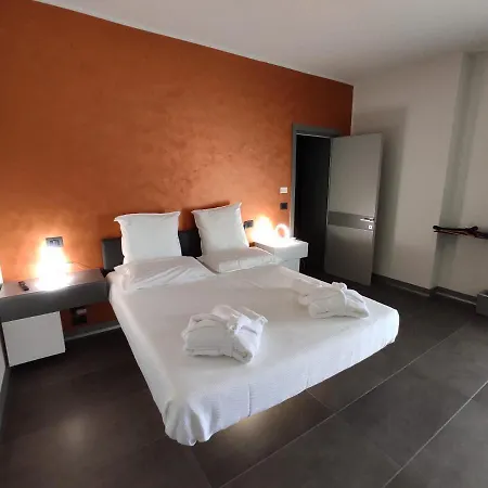 Bed and Breakfast Elegant House Paganica