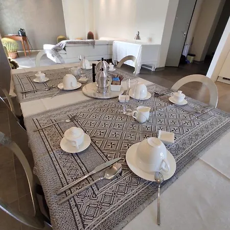 Elegant House Bed and Breakfast